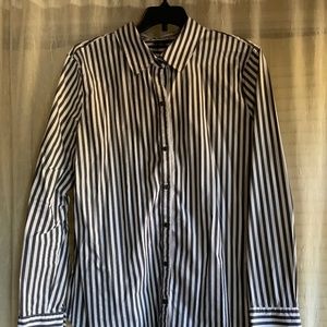 Worthington button up shirt